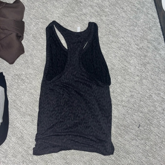 Athleta Razorback Tank - Picture 3 of 3